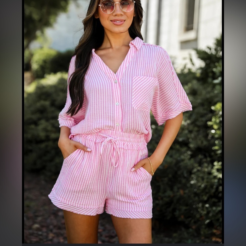 White & pink striped  Romeo & Juliet beach tassel boxer shirt tassel $88 spring